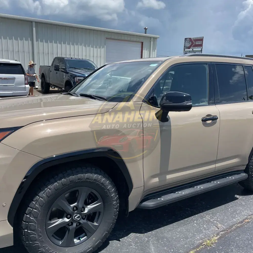 2025 Lexus LX 700h Overtrail