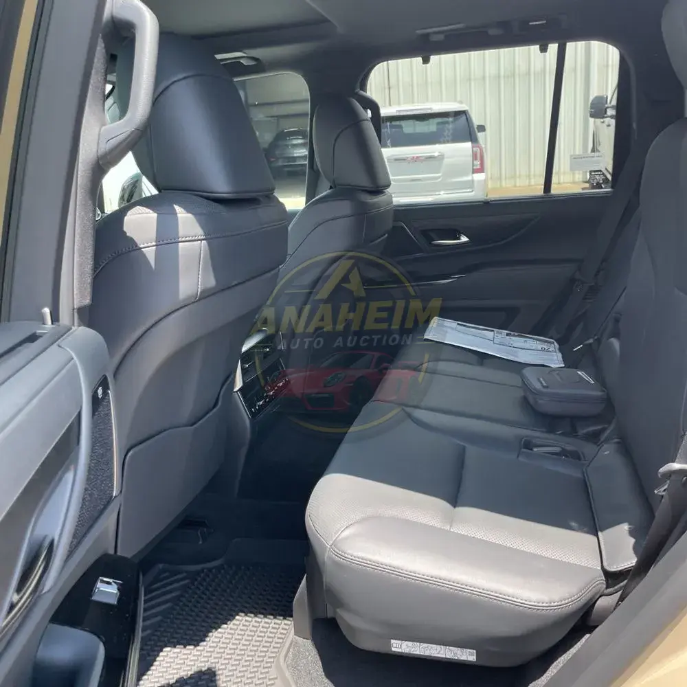 2025 Lexus LX 700h Overtrail