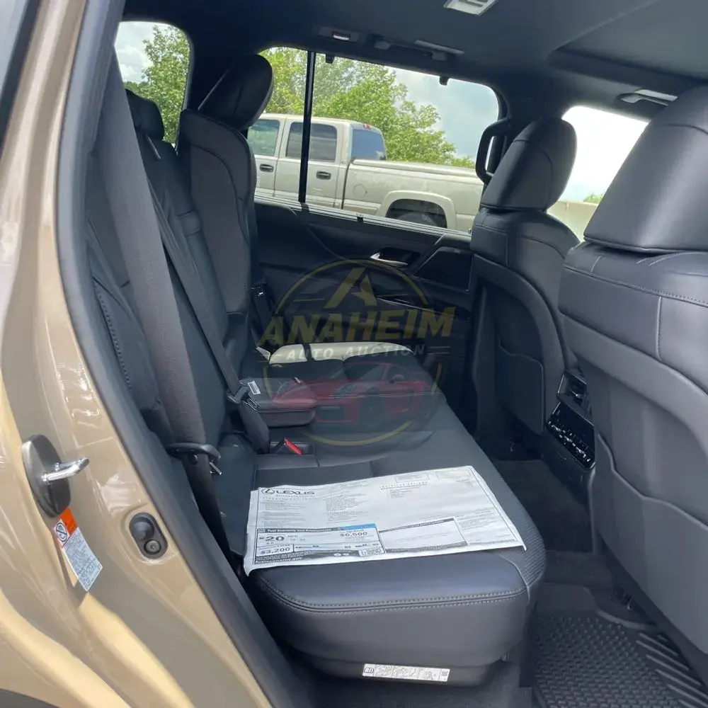 2025 Lexus LX 700h Overtrail