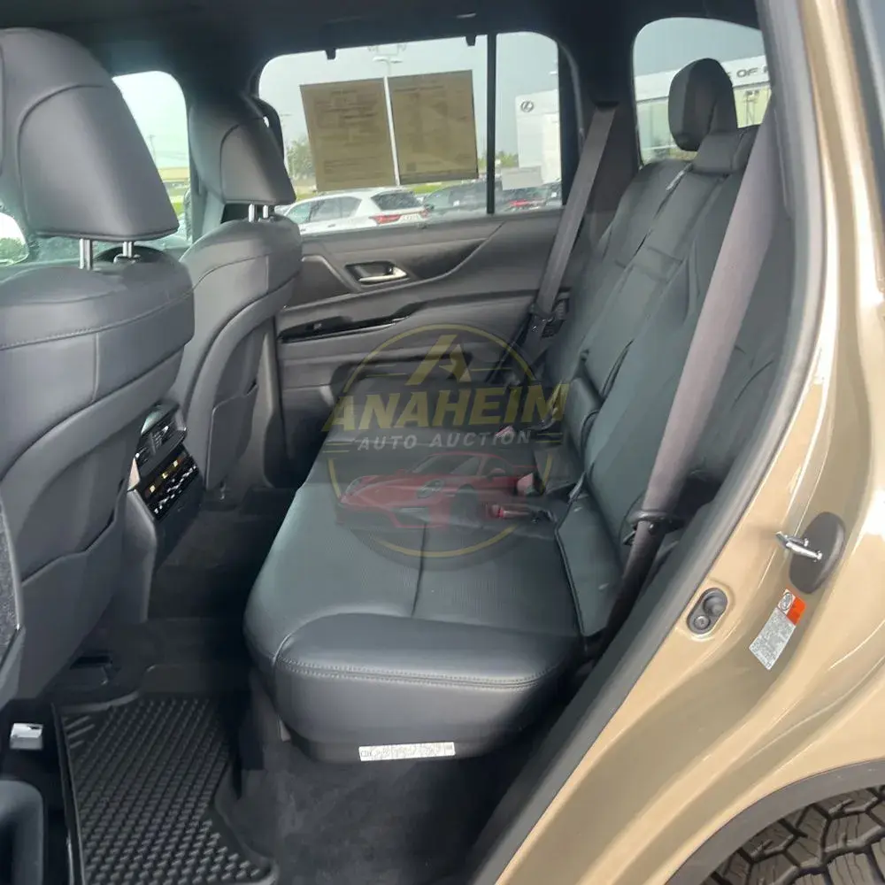 2025 Lexus LX 700h Overtrail