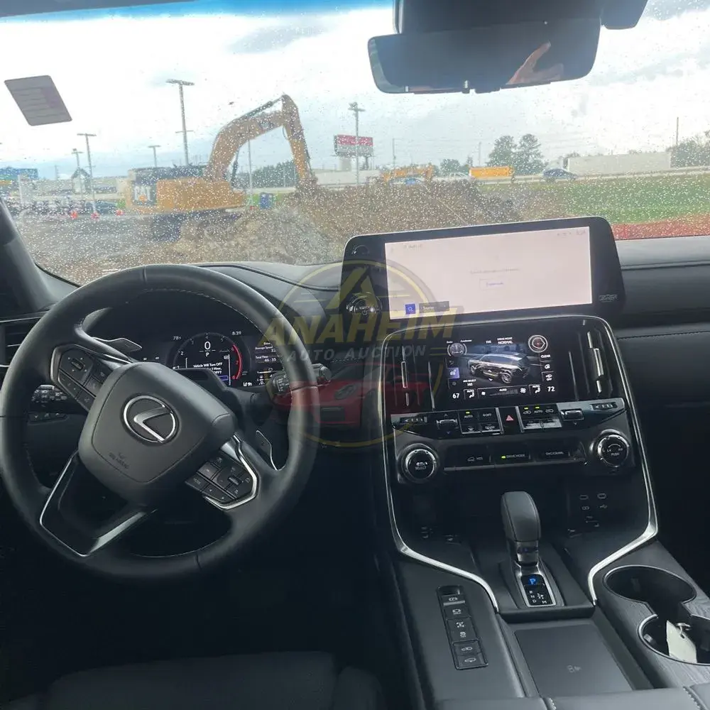 2025 Lexus LX 700h Overtrail