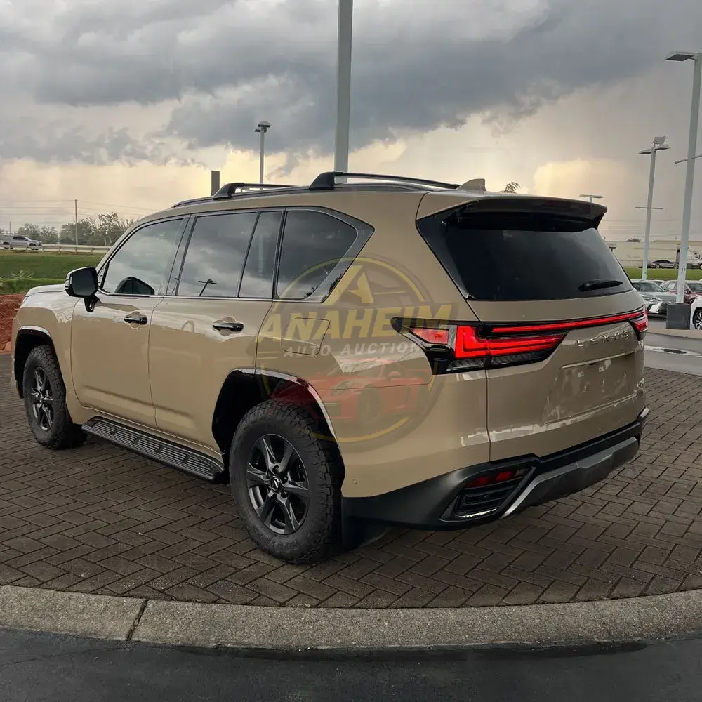 2025 Lexus LX 700h Overtrail