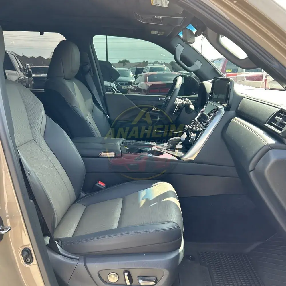 2025 Lexus LX 700h Overtrail