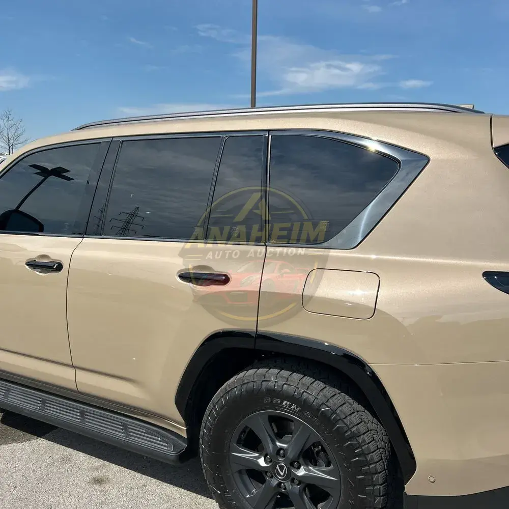 2025 Lexus LX 700h Overtrail