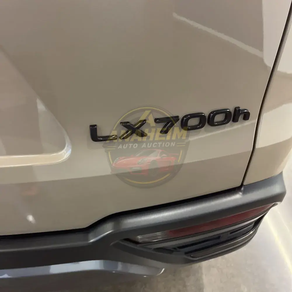 2025 Lexus LX 700h Overtrail