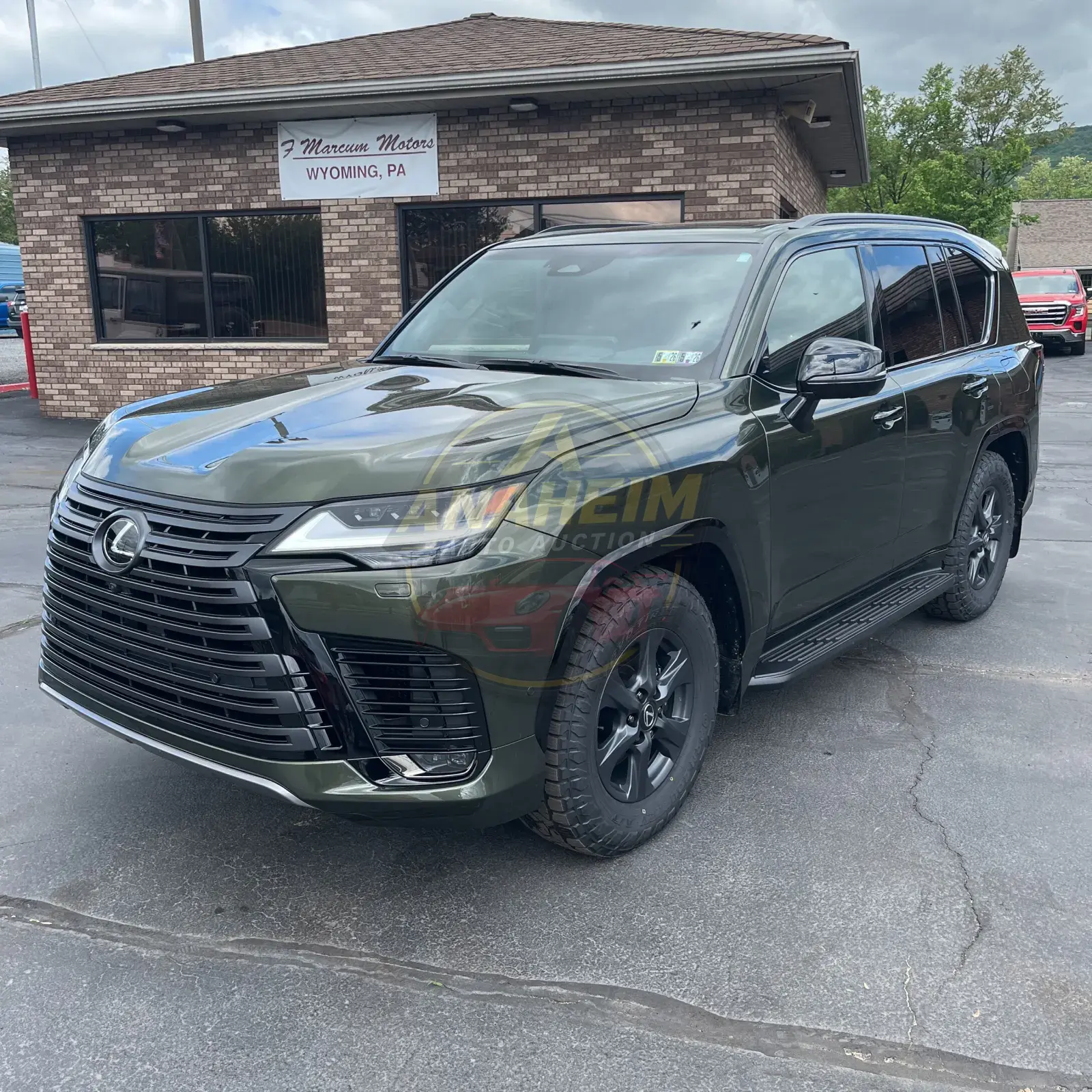 2025 Lexus LX 700h Overtrail