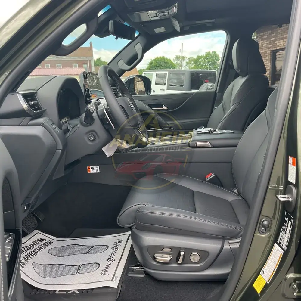 2025 Lexus LX 700h Overtrail
