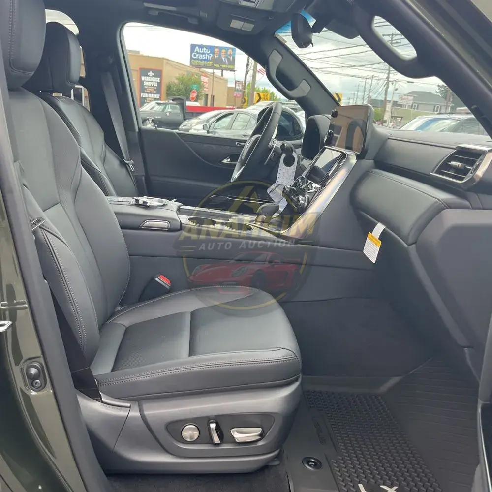 2025 Lexus LX 700h Overtrail