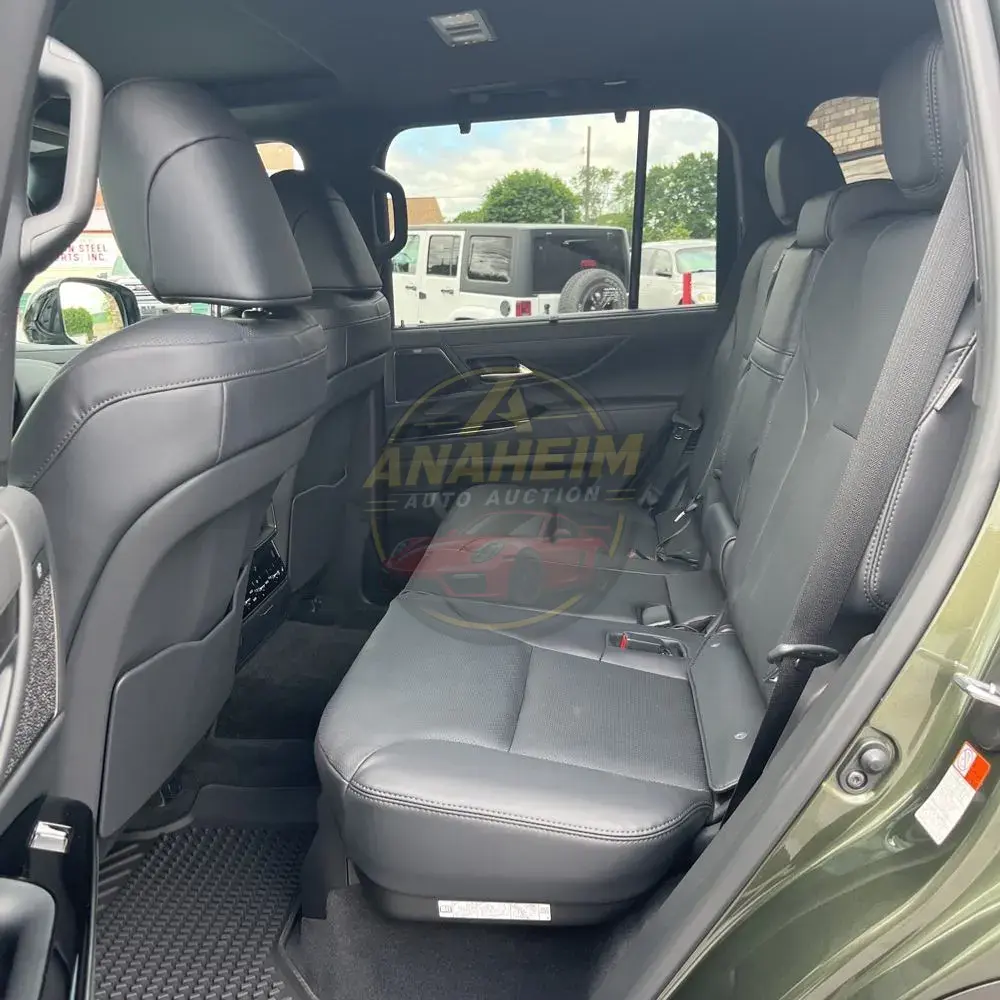 2025 Lexus LX 700h Overtrail