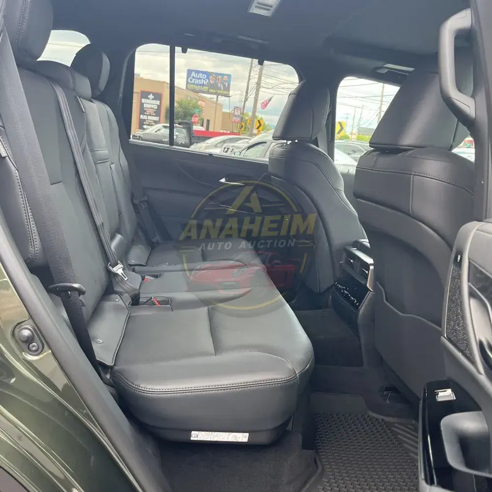 2025 Lexus LX 700h Overtrail