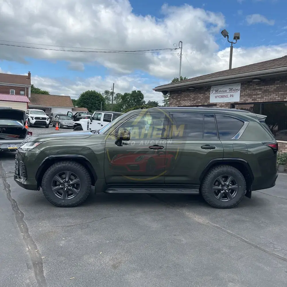 2025 Lexus LX 700h Overtrail