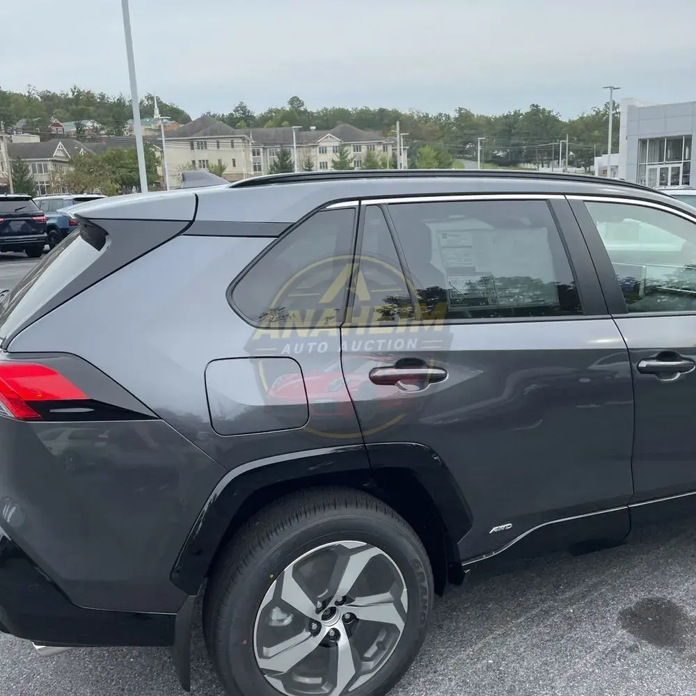 2025 Toyota RAV4 Plug-in Hybrid SE