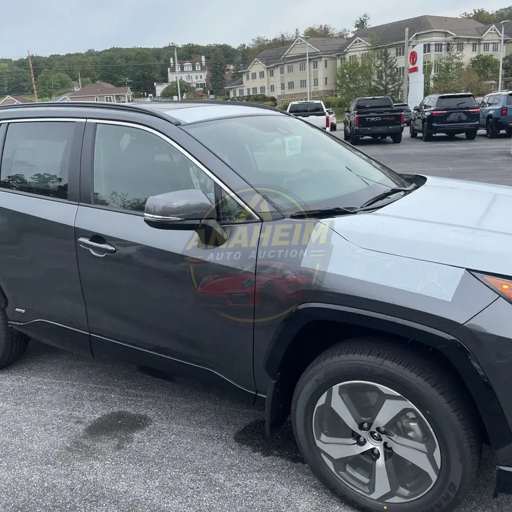 2025 Toyota RAV4 Plug-in Hybrid SE