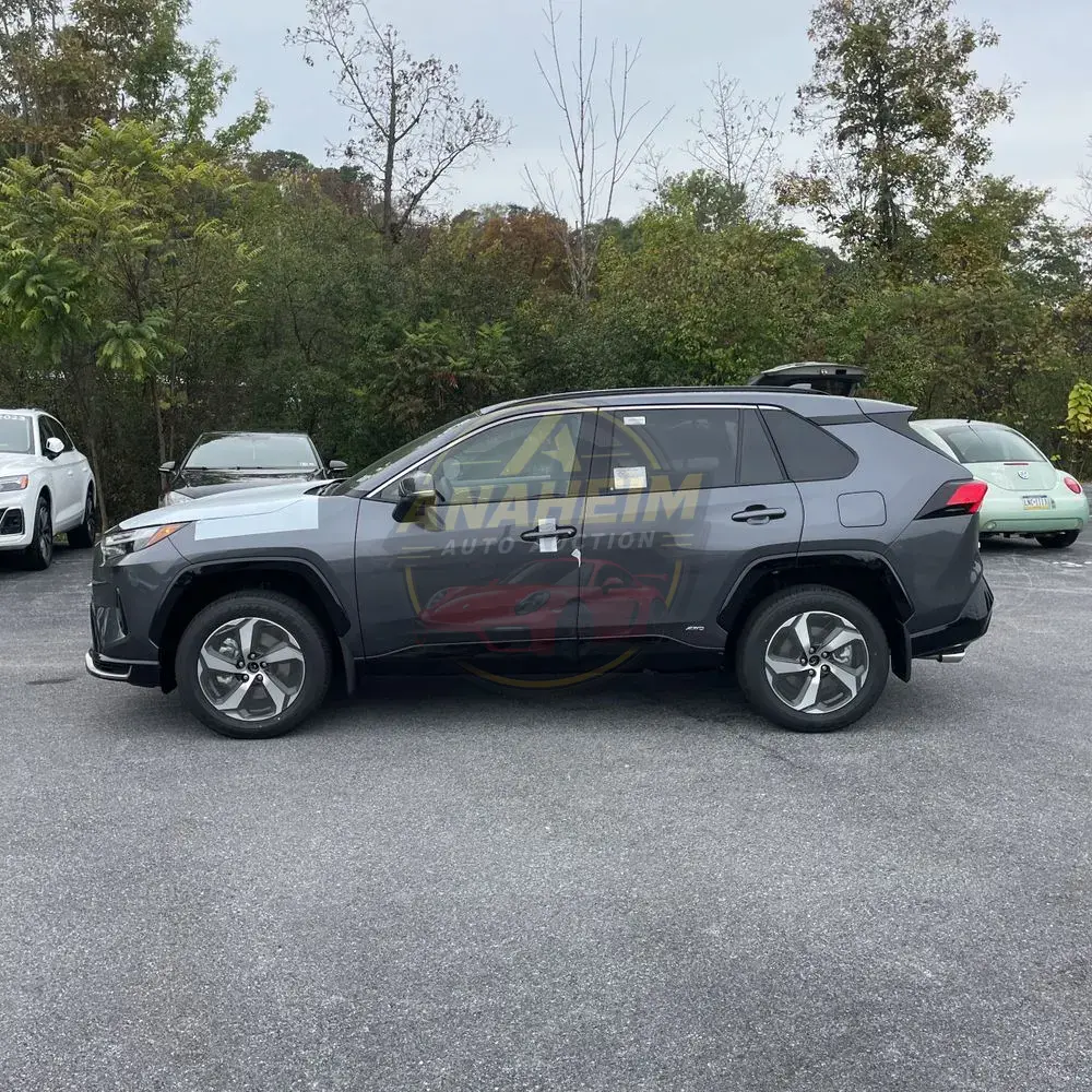 2025 Toyota RAV4 Plug-in Hybrid SE