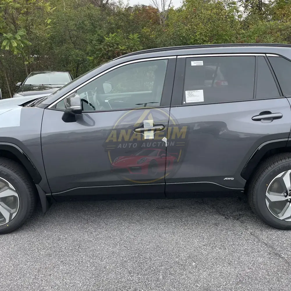 2025 Toyota RAV4 Plug-in Hybrid SE