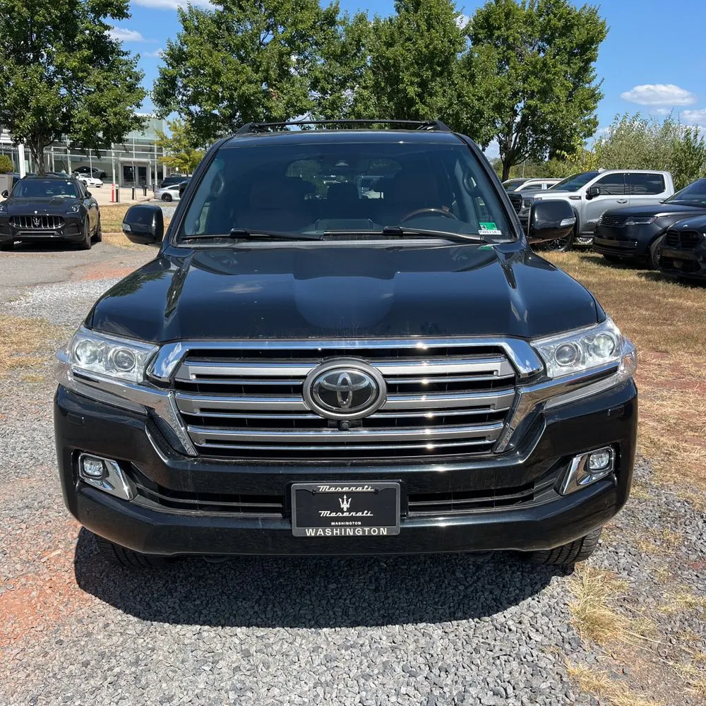 2017 Toyota Land Cruiser Base