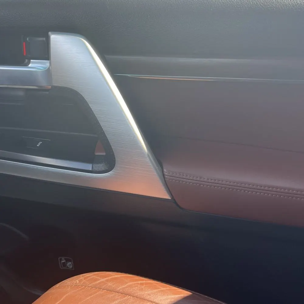 2017 Toyota Land Cruiser Base