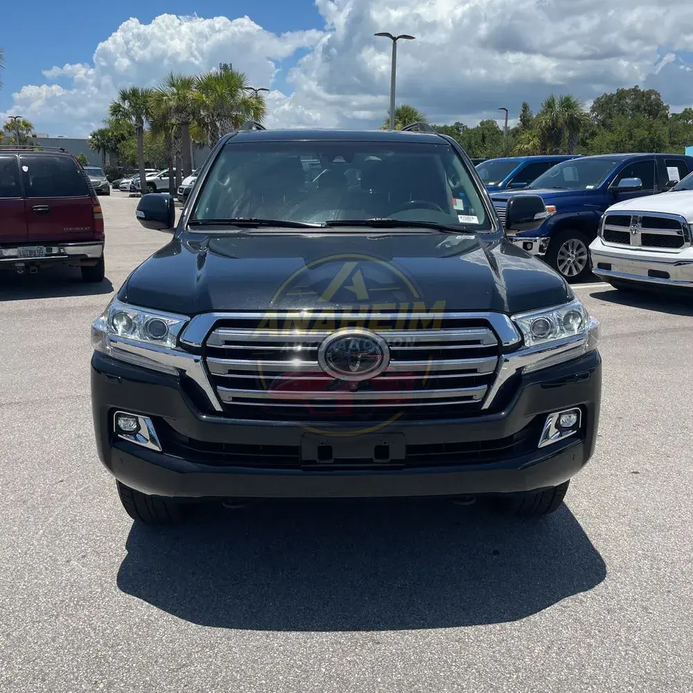 2018 Toyota Land Cruiser Base