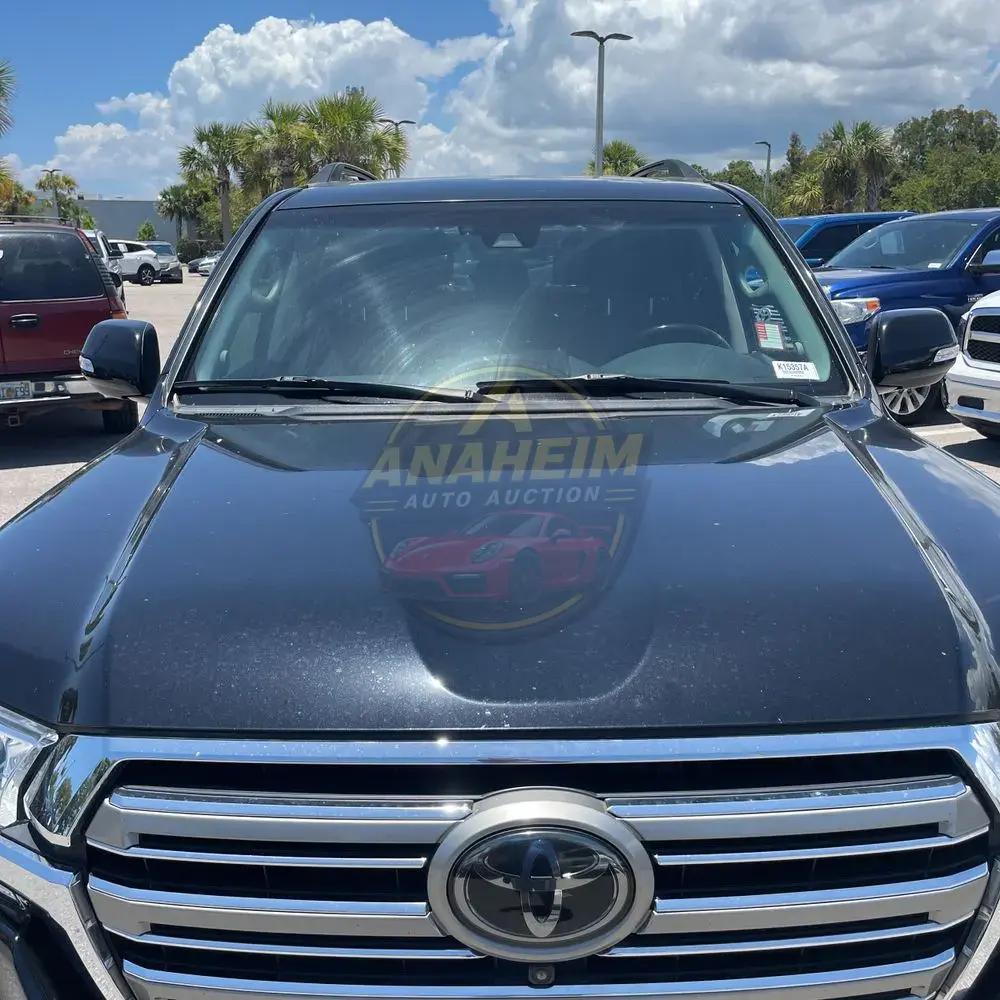 2018 Toyota Land Cruiser Base