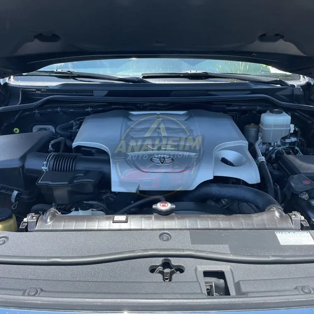 2018 Toyota Land Cruiser Base