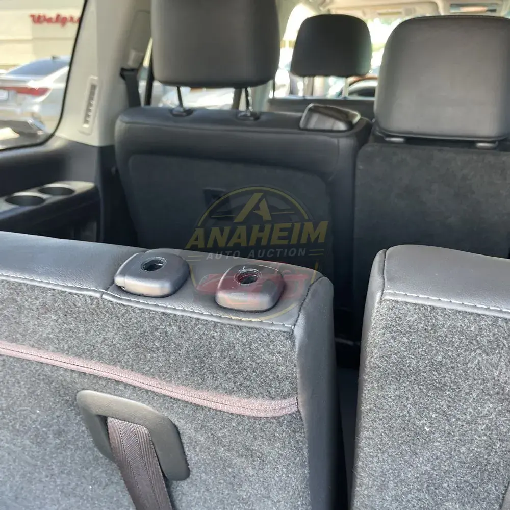 2018 Toyota Land Cruiser Base