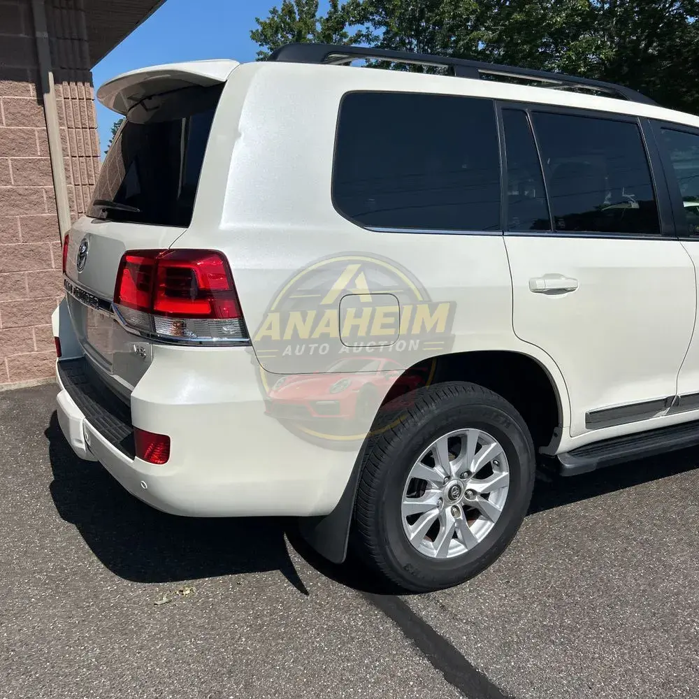 2019 Toyota Land Cruiser Base