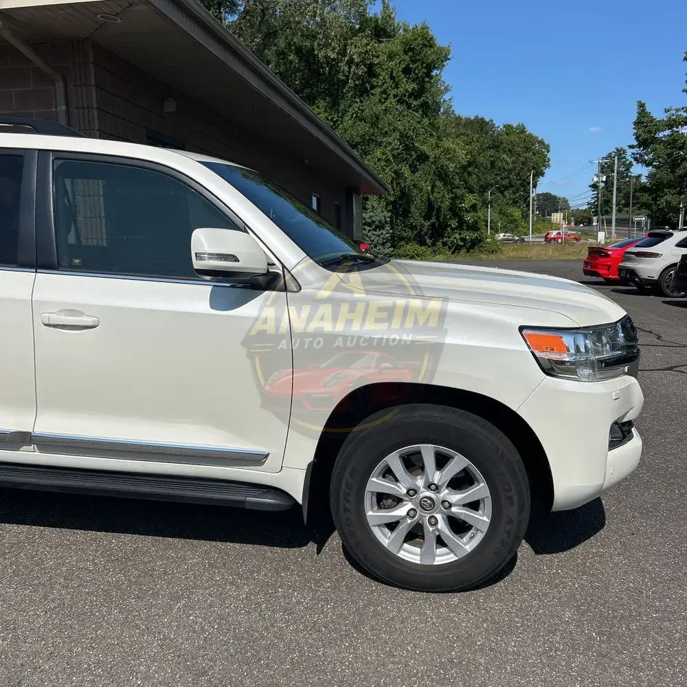 2019 Toyota Land Cruiser Base