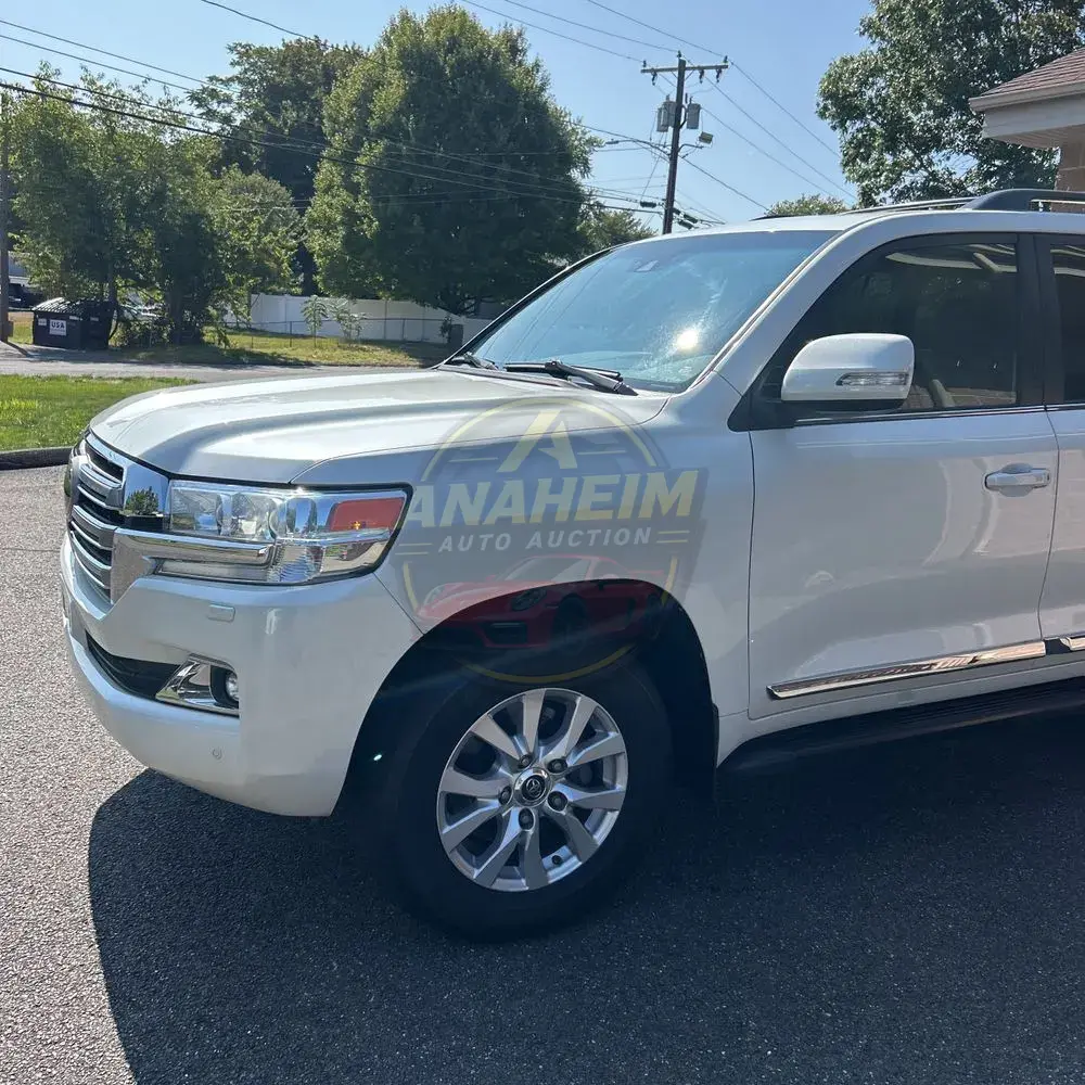2019 Toyota Land Cruiser Base