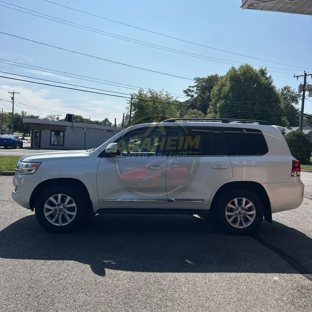 2019 Toyota Land Cruiser Base
