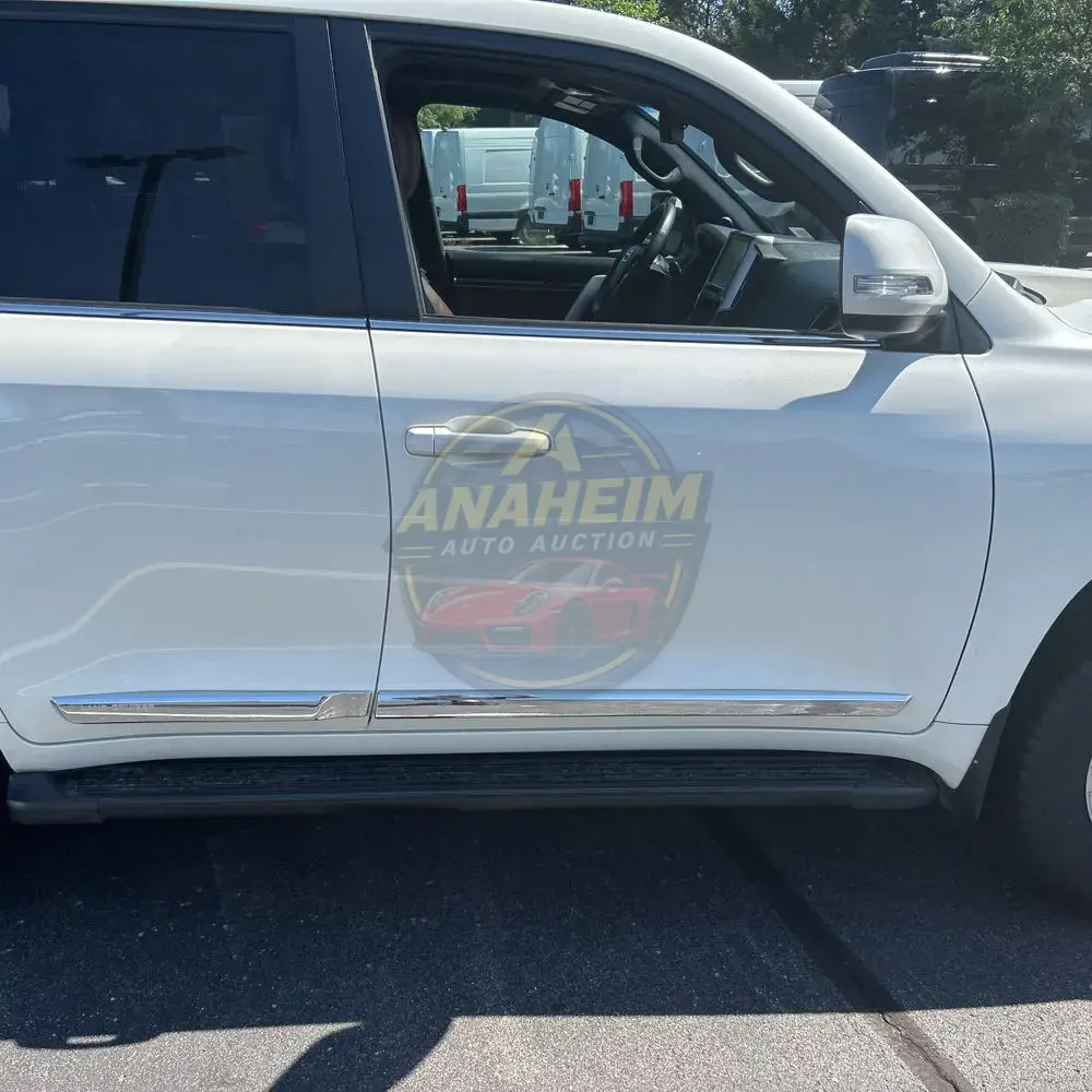 2019 Toyota Land Cruiser Base