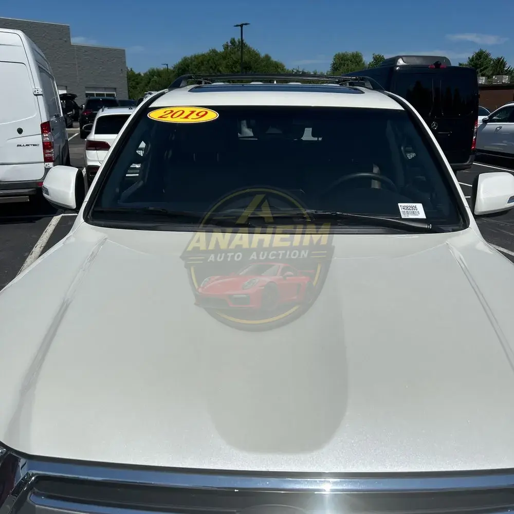 2019 Toyota Land Cruiser Base