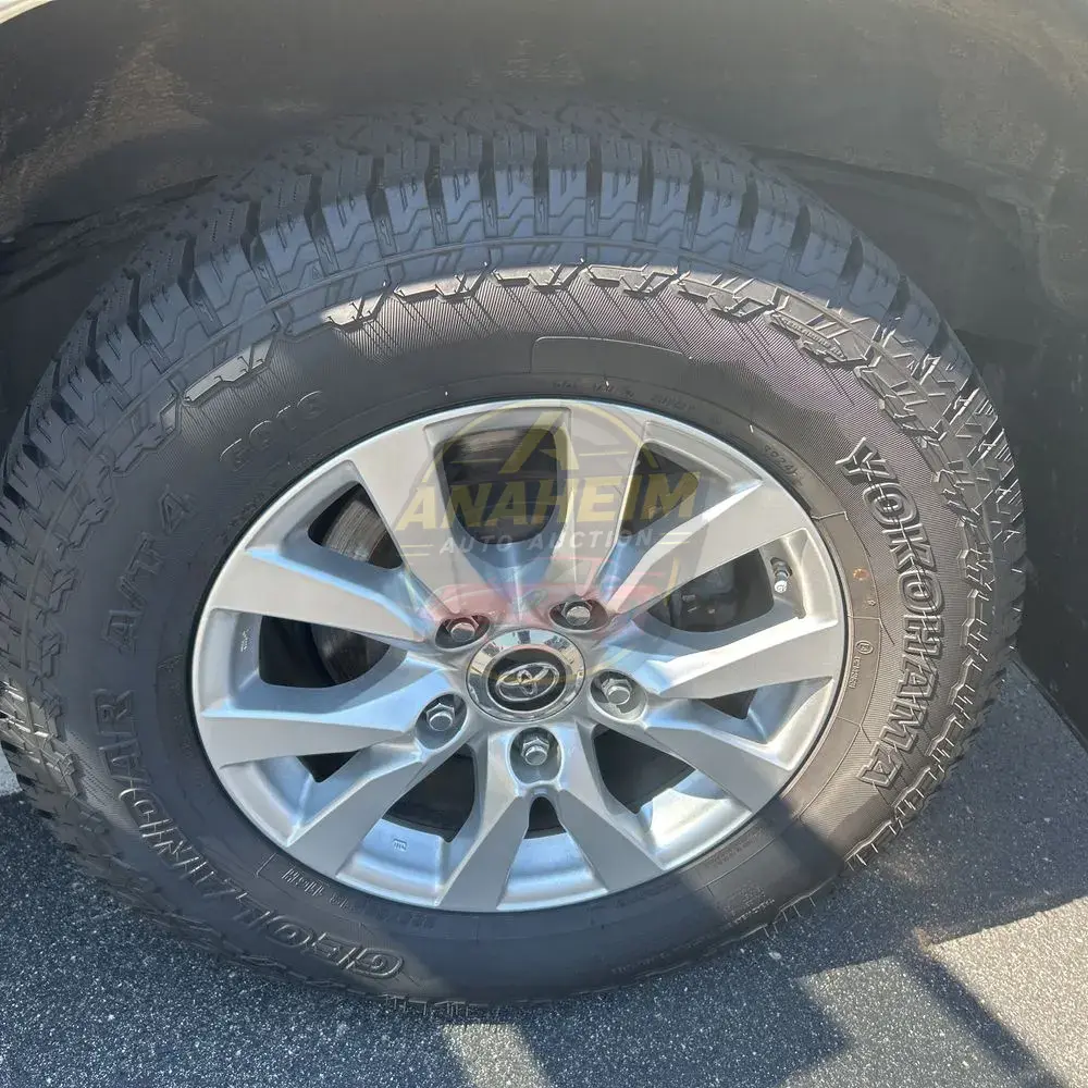 2019 Toyota Land Cruiser Base