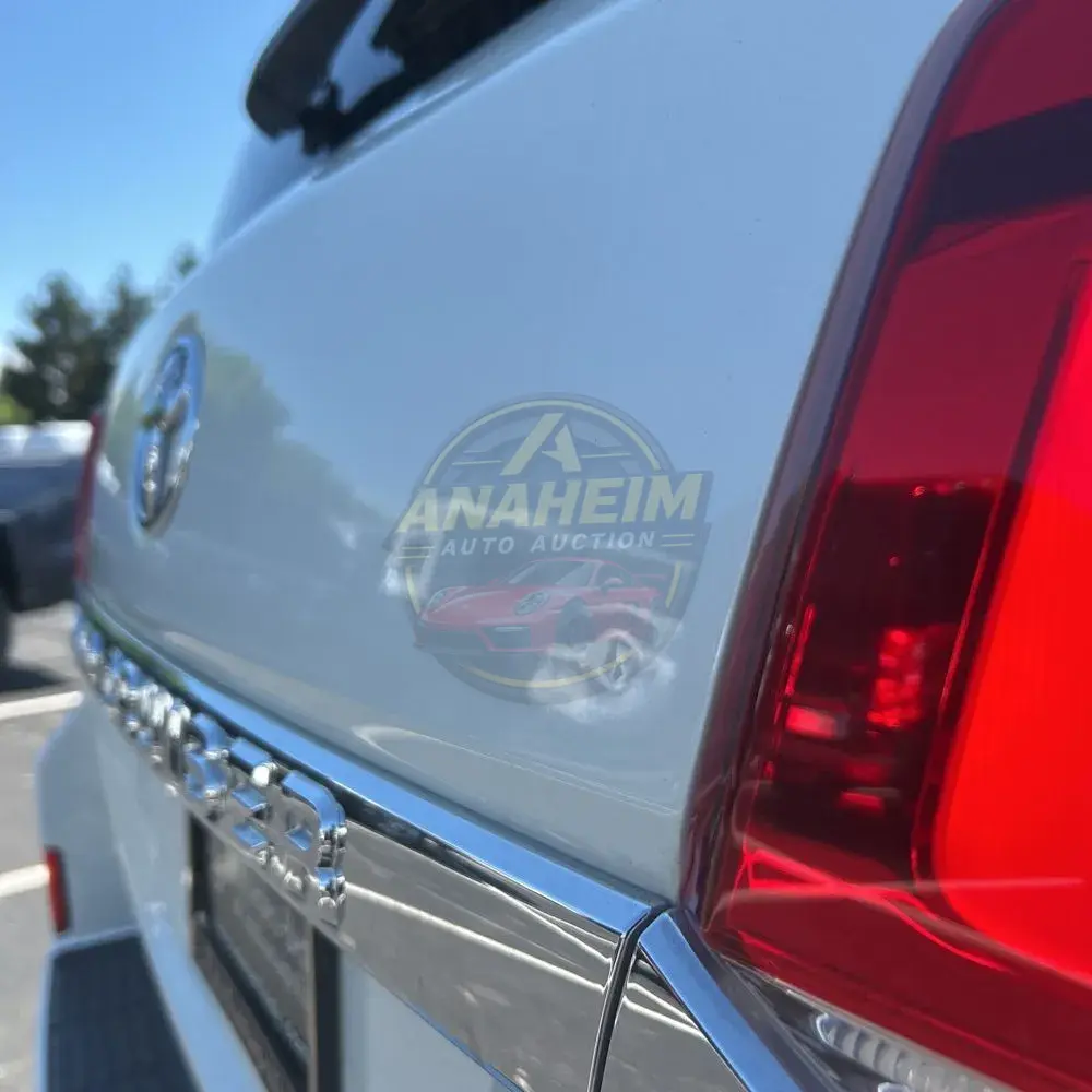 2019 Toyota Land Cruiser Base
