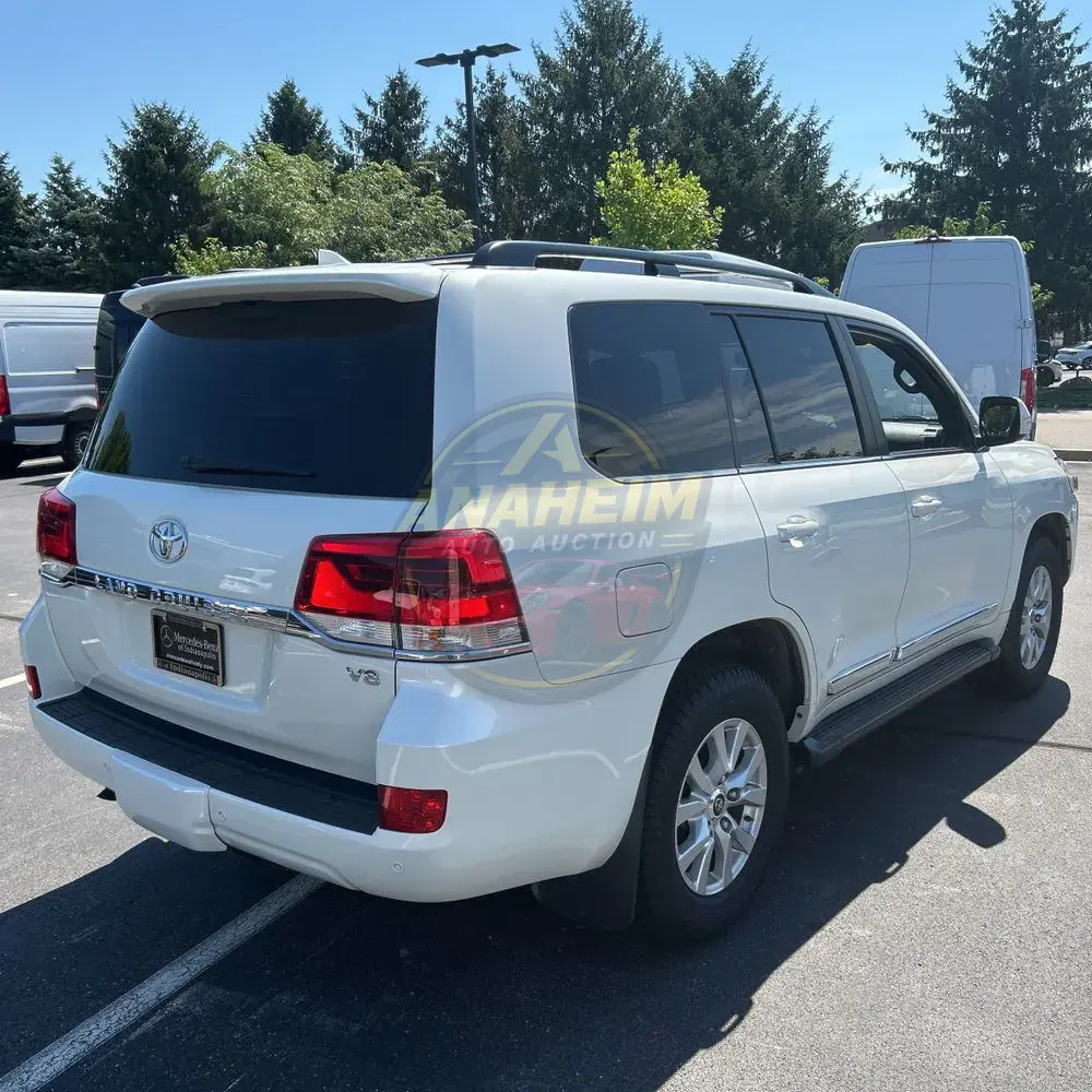 2019 Toyota Land Cruiser Base