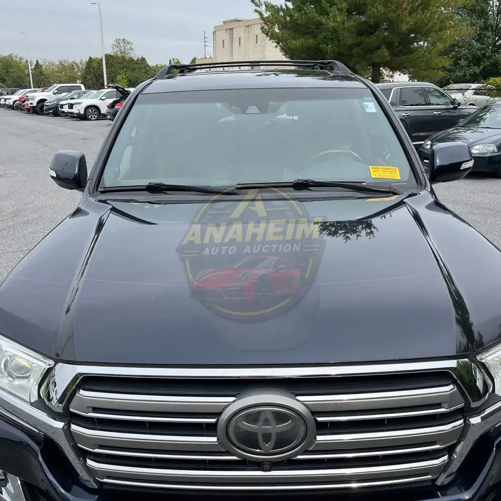 2016 Toyota Land Cruiser Base