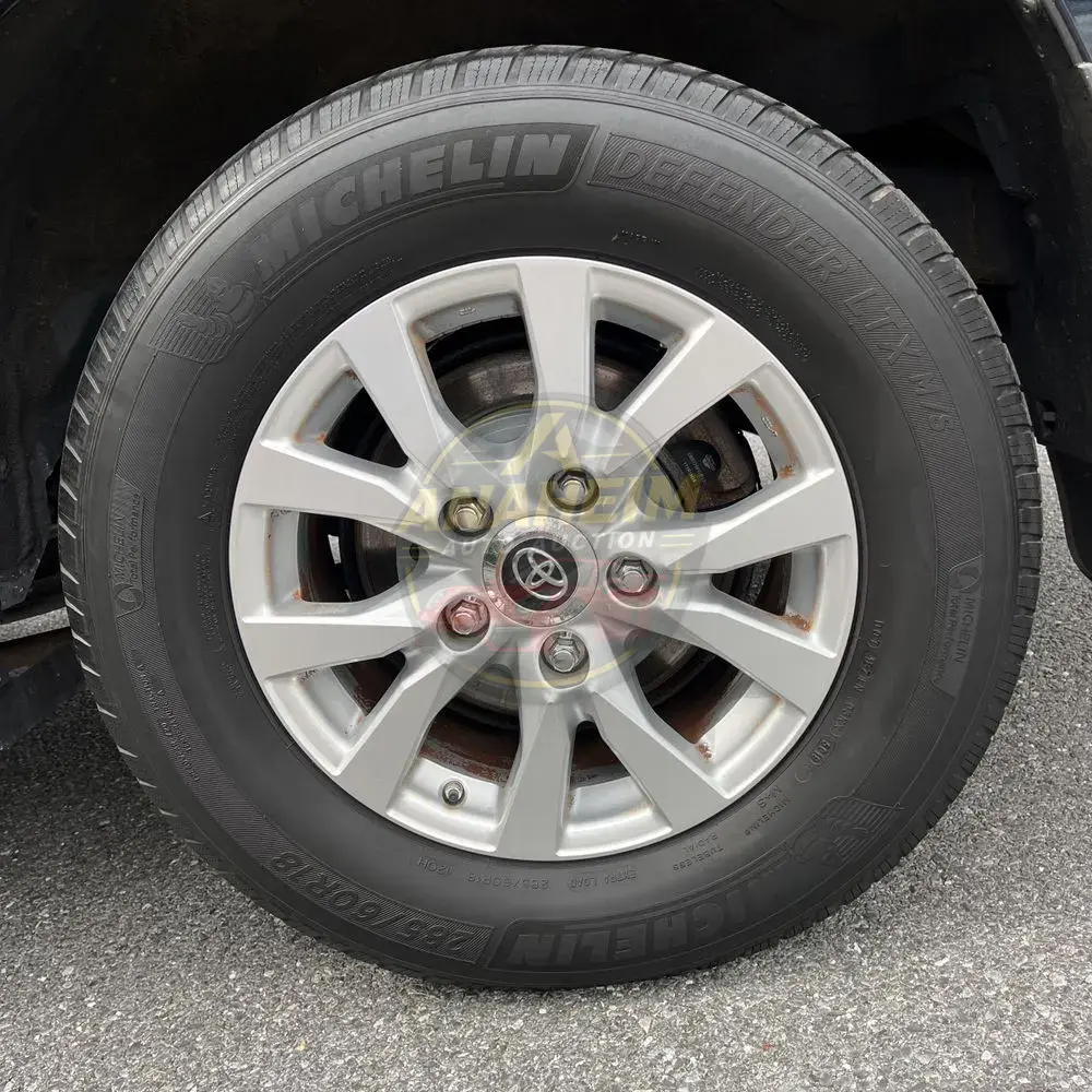2016 Toyota Land Cruiser Base