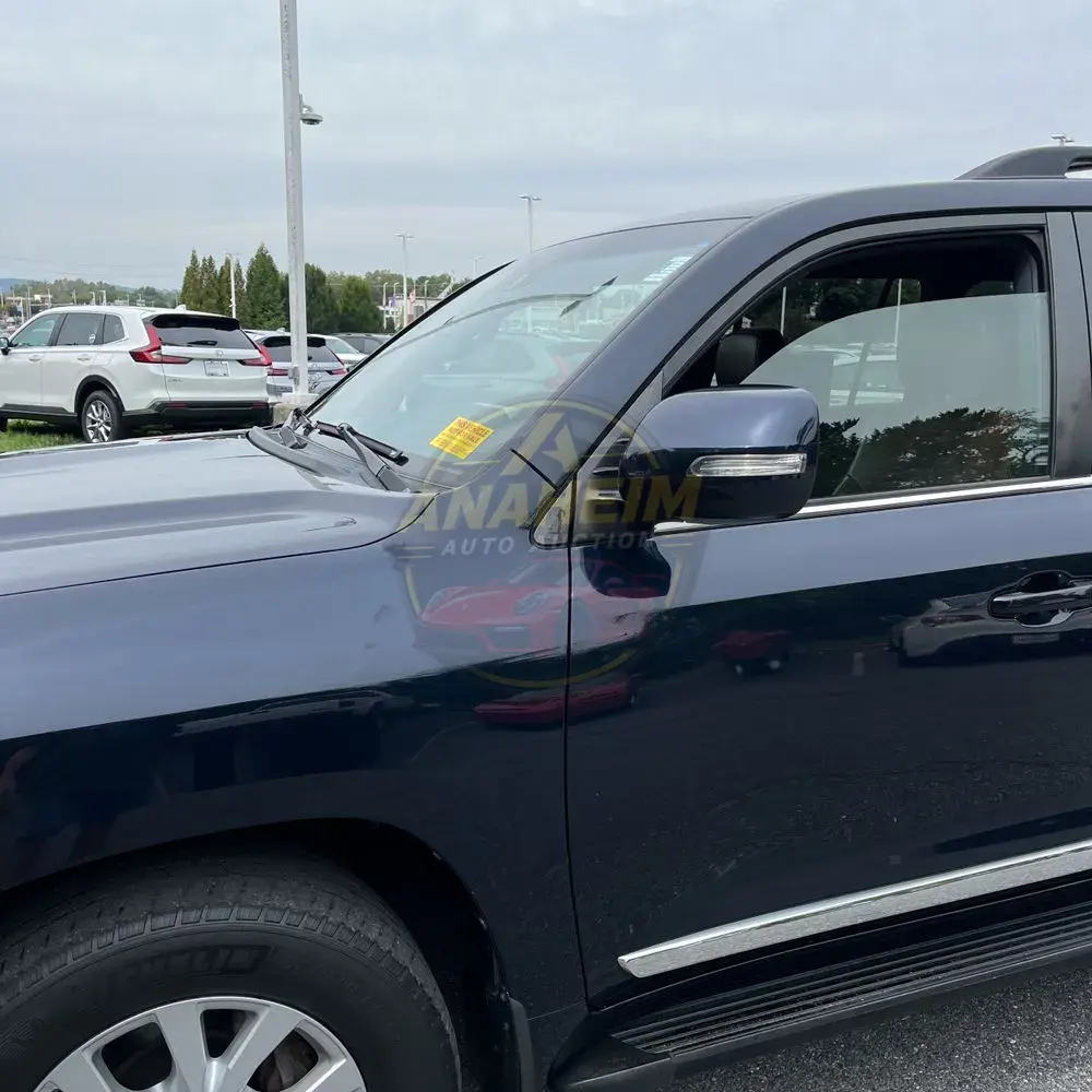 2016 Toyota Land Cruiser Base