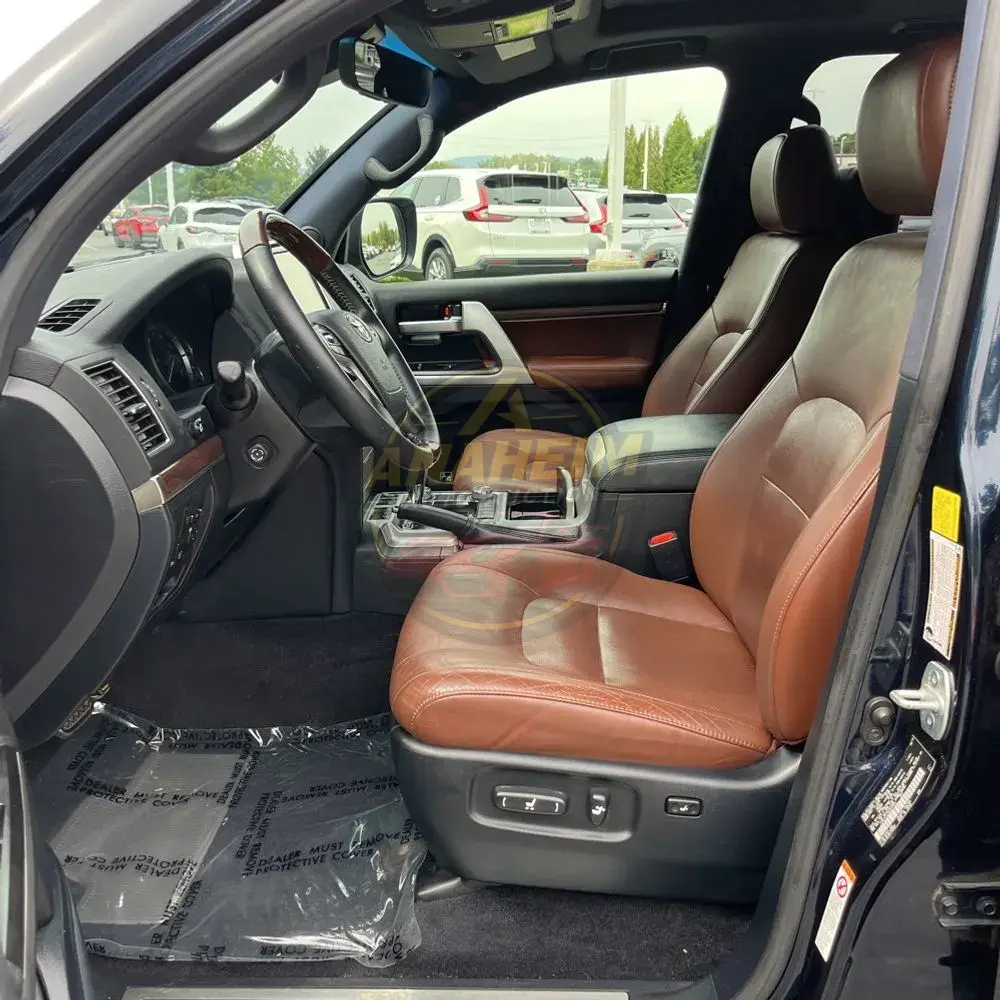 2016 Toyota Land Cruiser Base