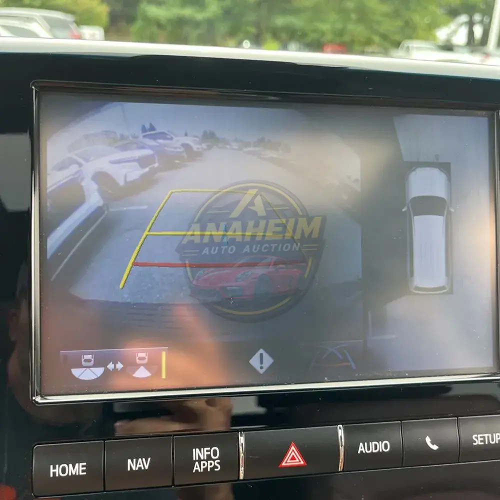 2016 Toyota Land Cruiser Base