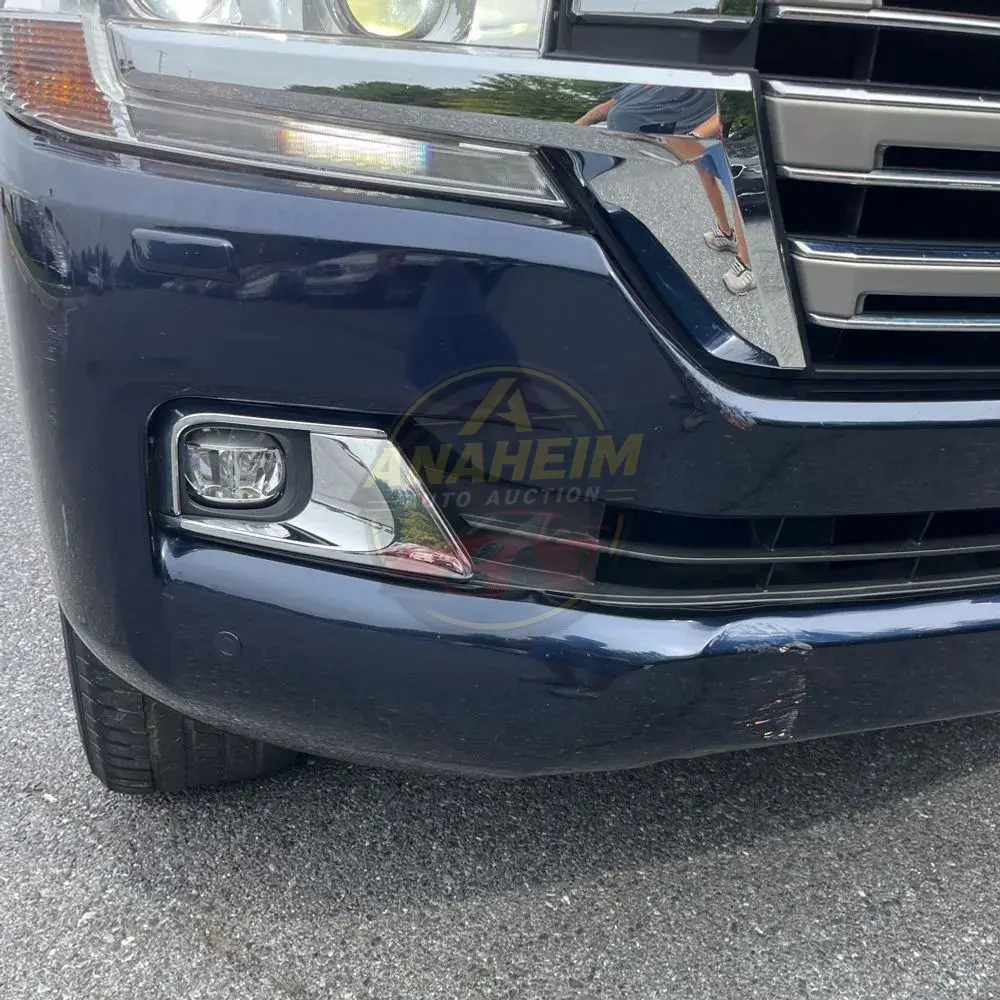 2016 Toyota Land Cruiser Base