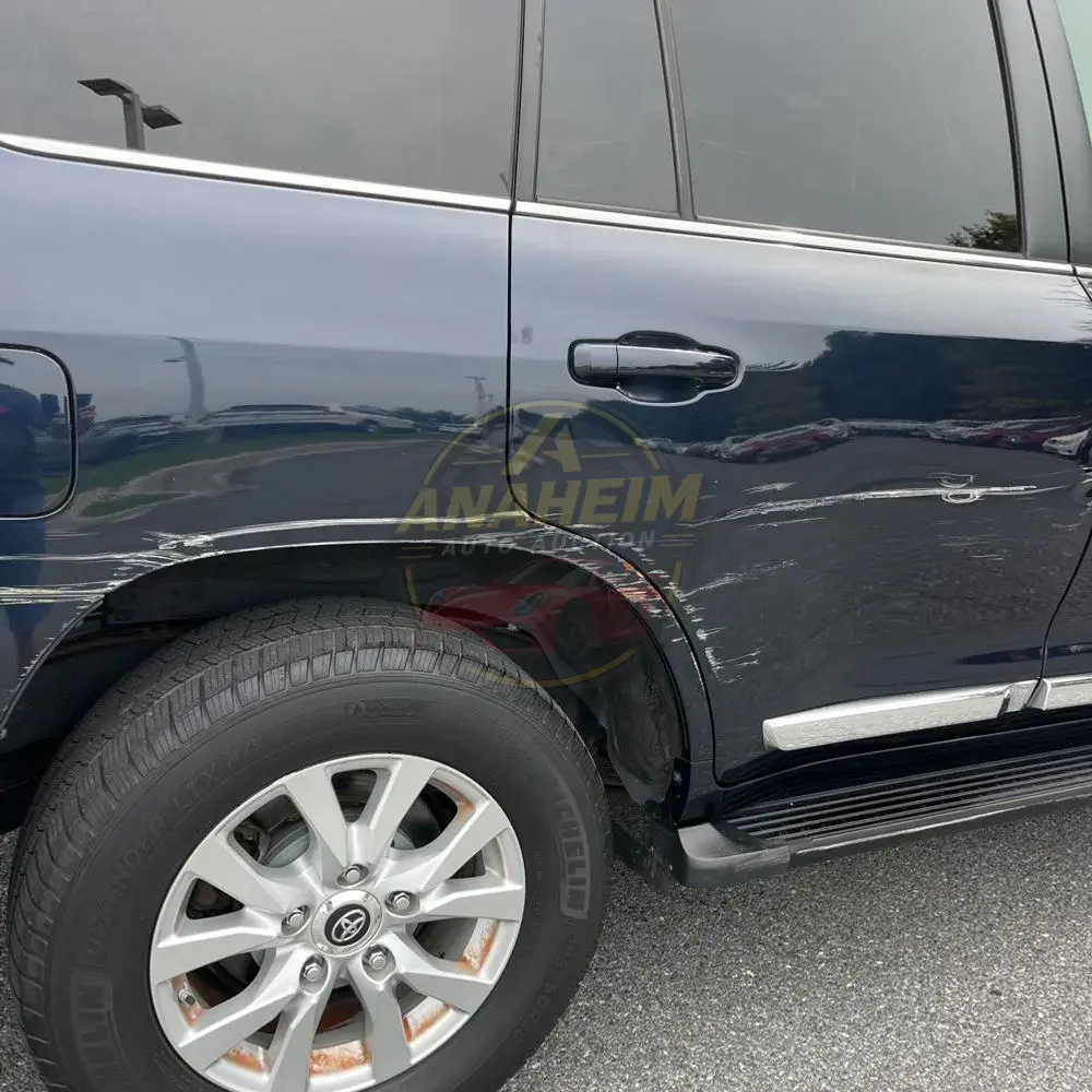 2016 Toyota Land Cruiser Base
