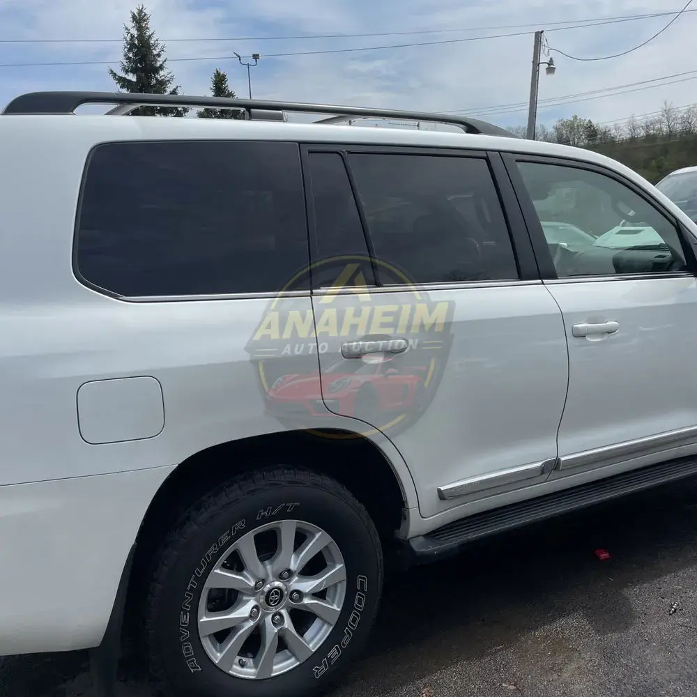 2017 Toyota Land Cruiser