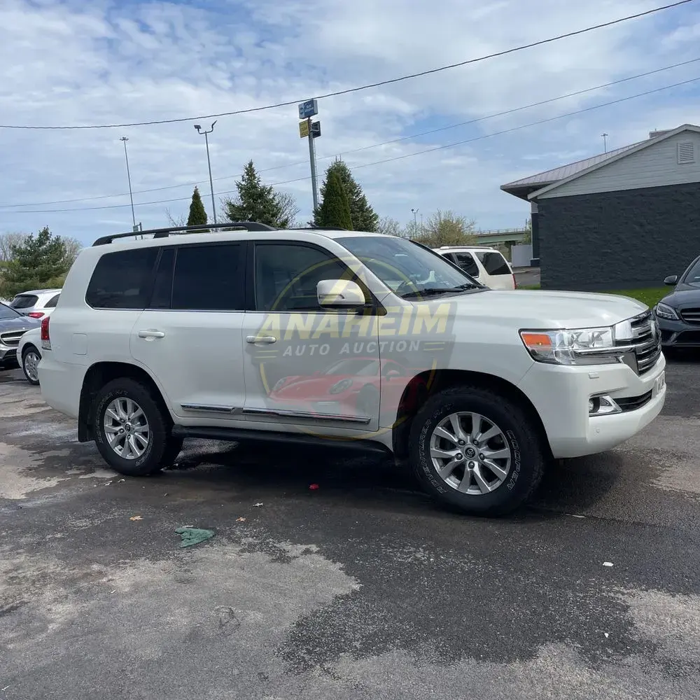 2017 Toyota Land Cruiser