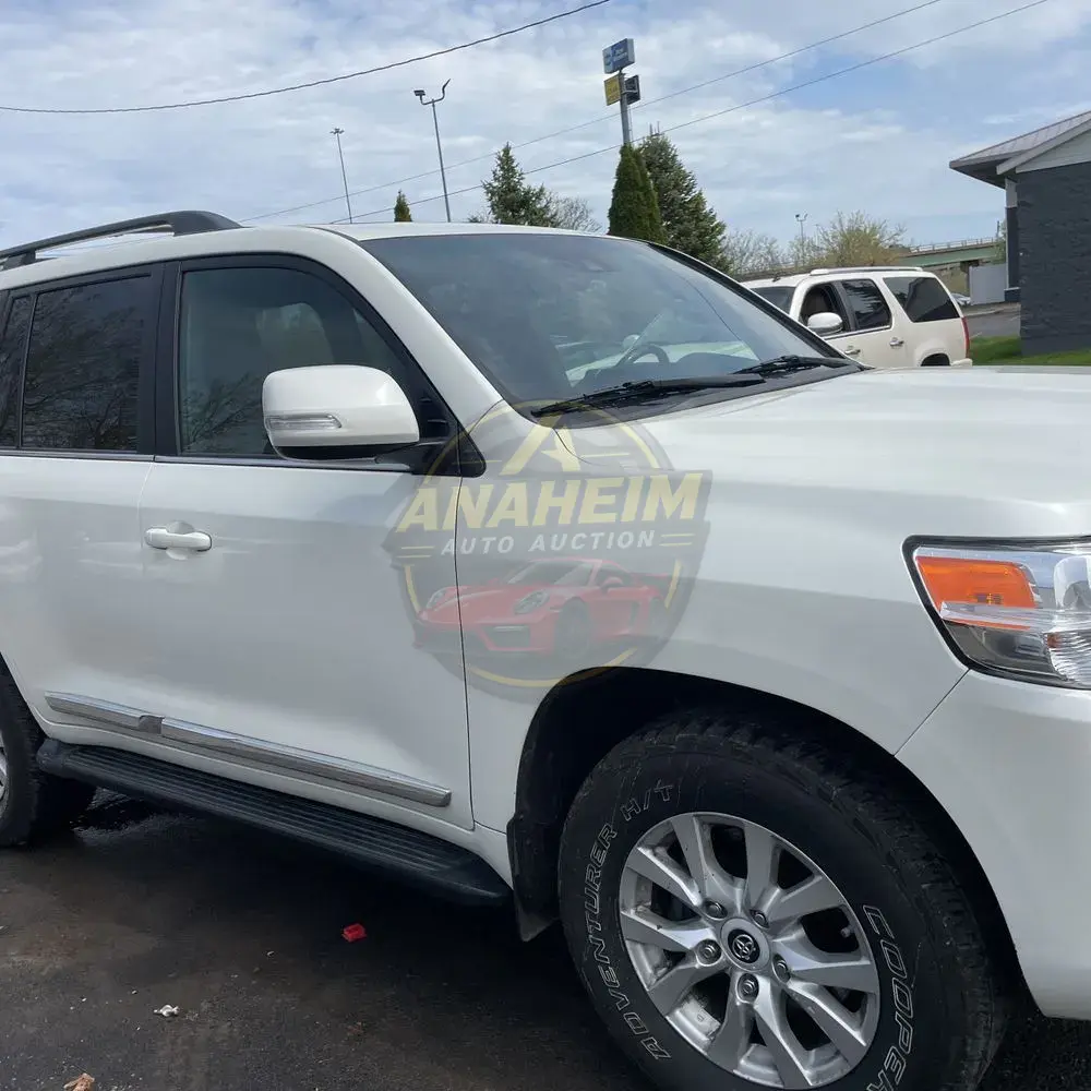 2017 Toyota Land Cruiser