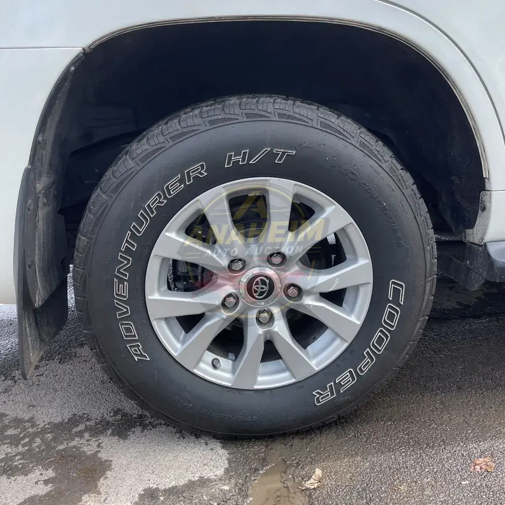 2017 Toyota Land Cruiser