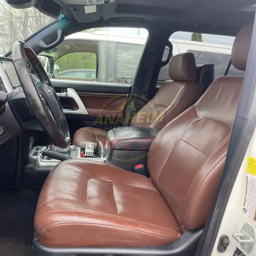 2017 Toyota Land Cruiser