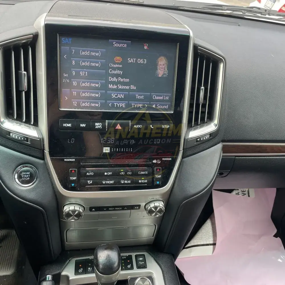 2017 Toyota Land Cruiser