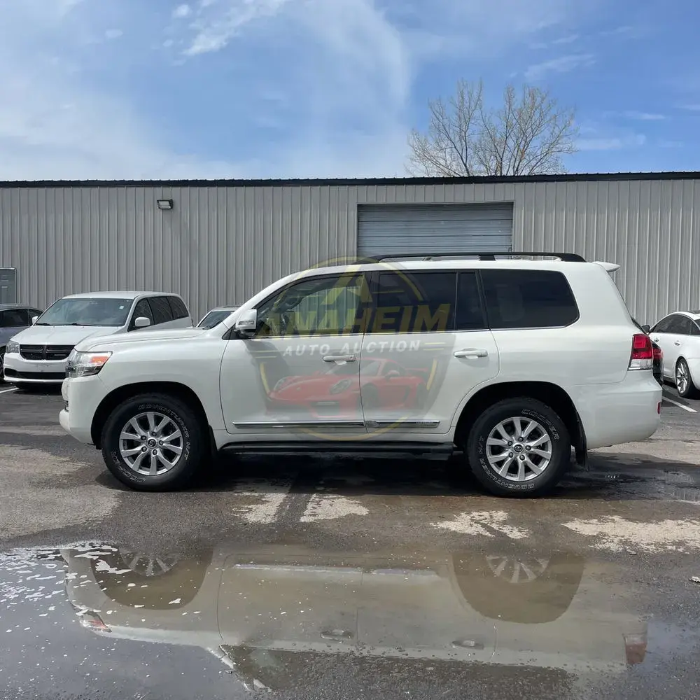 2017 Toyota Land Cruiser