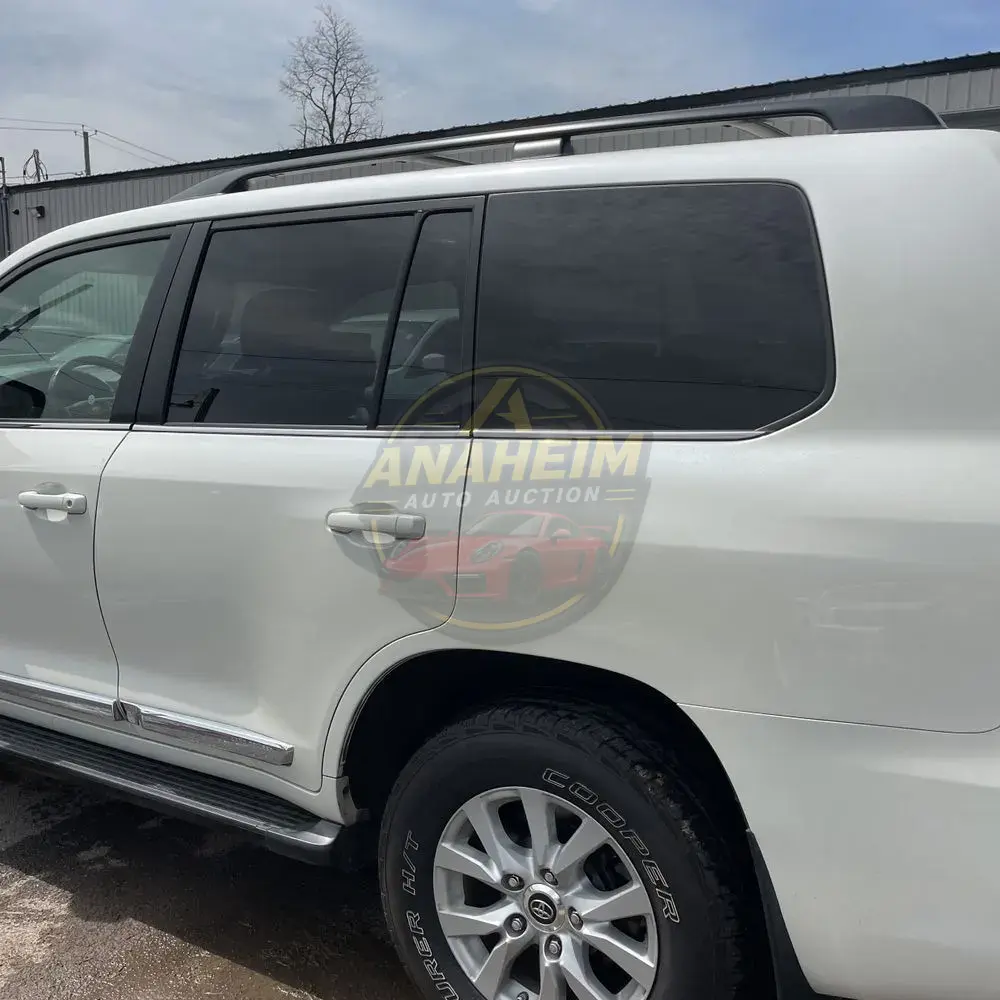 2017 Toyota Land Cruiser