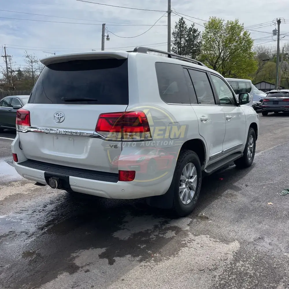 2017 Toyota Land Cruiser